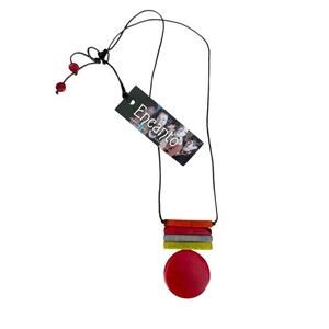 Encanto Artsy Red Tagua Nut Pendant Circle Necklace NWT colorful